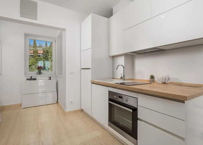 Luxury Honeymoon Selce